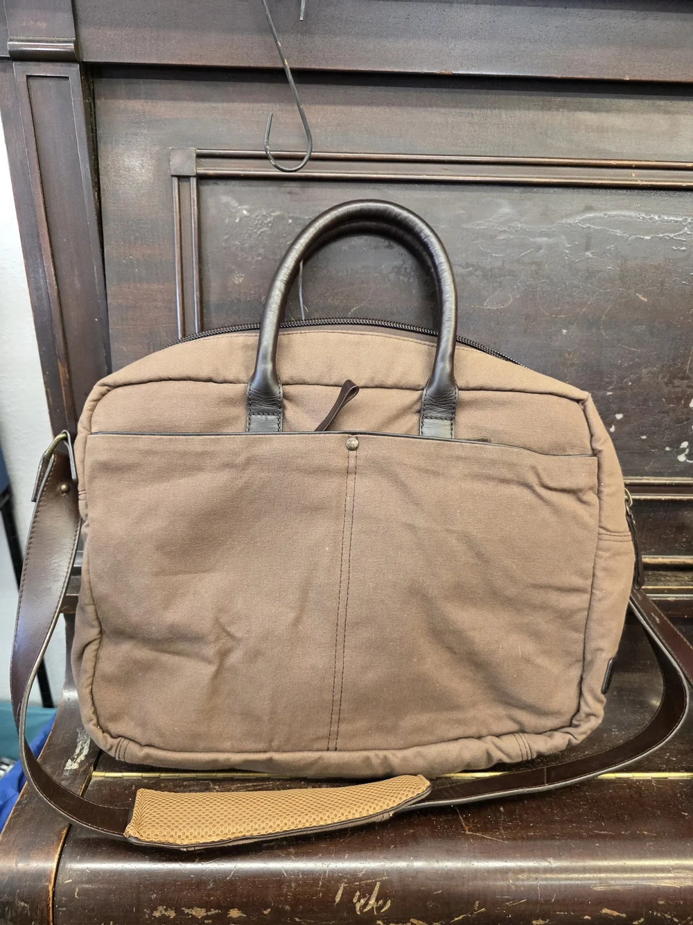 Duluth Trading Co Brown Canvas Laptop Brief with Dark Leather Trim